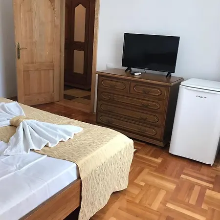 בית הארחה Casa Nursil אפורי נורד