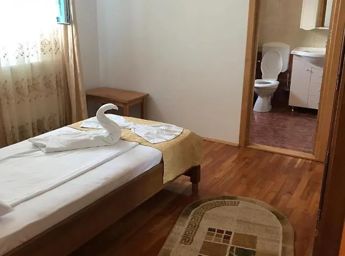 Casa Nursil 3* 艾福雷诺德