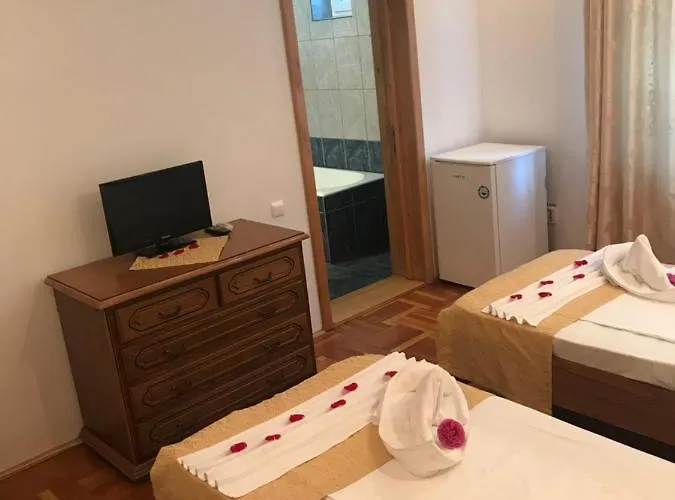 招待所 Casa Nursil