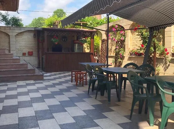 招待所 Casa Nursil 3*